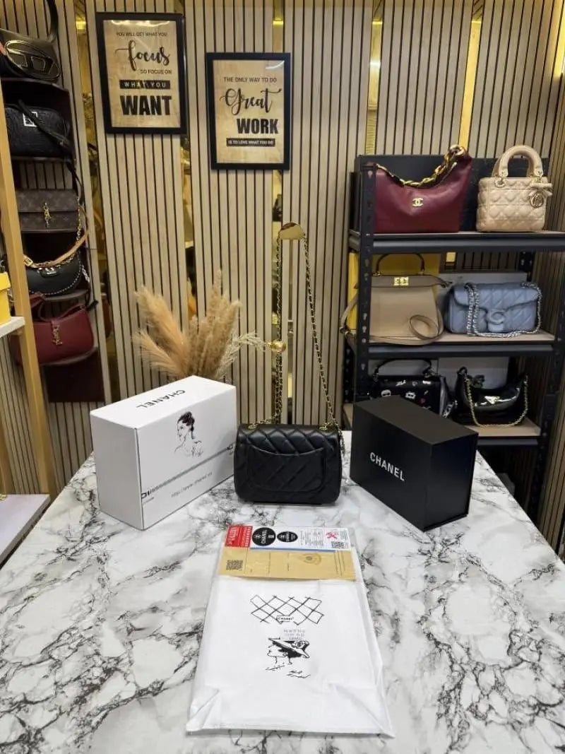 Chanel Quilted Classic Flap Mini Bag with Og Double box And Dust Bag 6612-Black