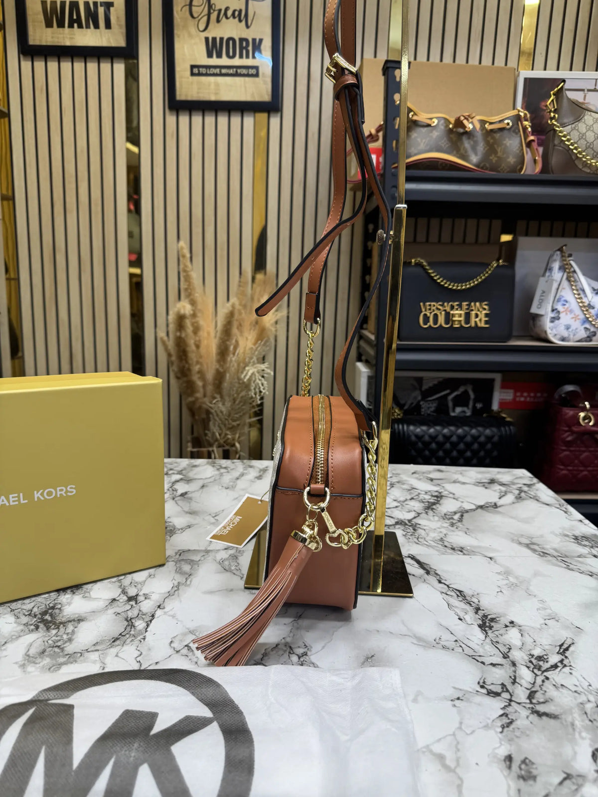 Michael Kors Jet Set Medium Logo Camera Bag Biege Brown With Box  Dust Bag 60688