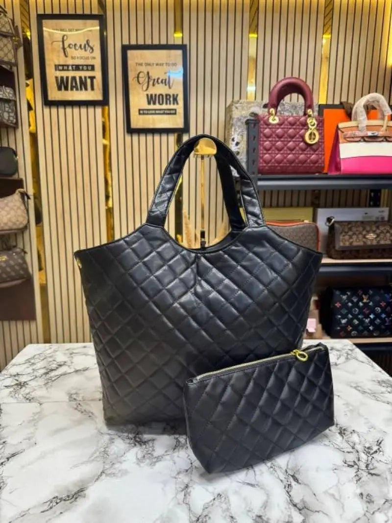 Yves Sain t Laurent YSL Maxi Tote Bag Wit atching Wallet Includes Dust Bag Black