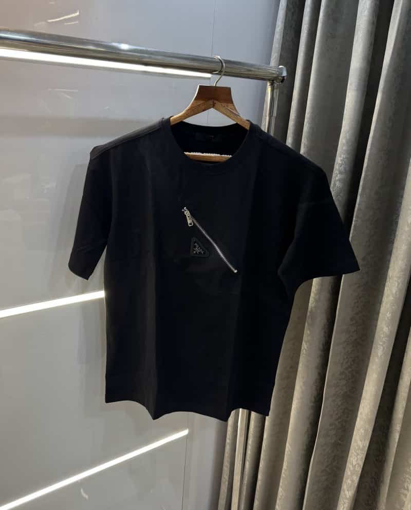 Prad a Milano Black Bag Look Imported T-Shirt