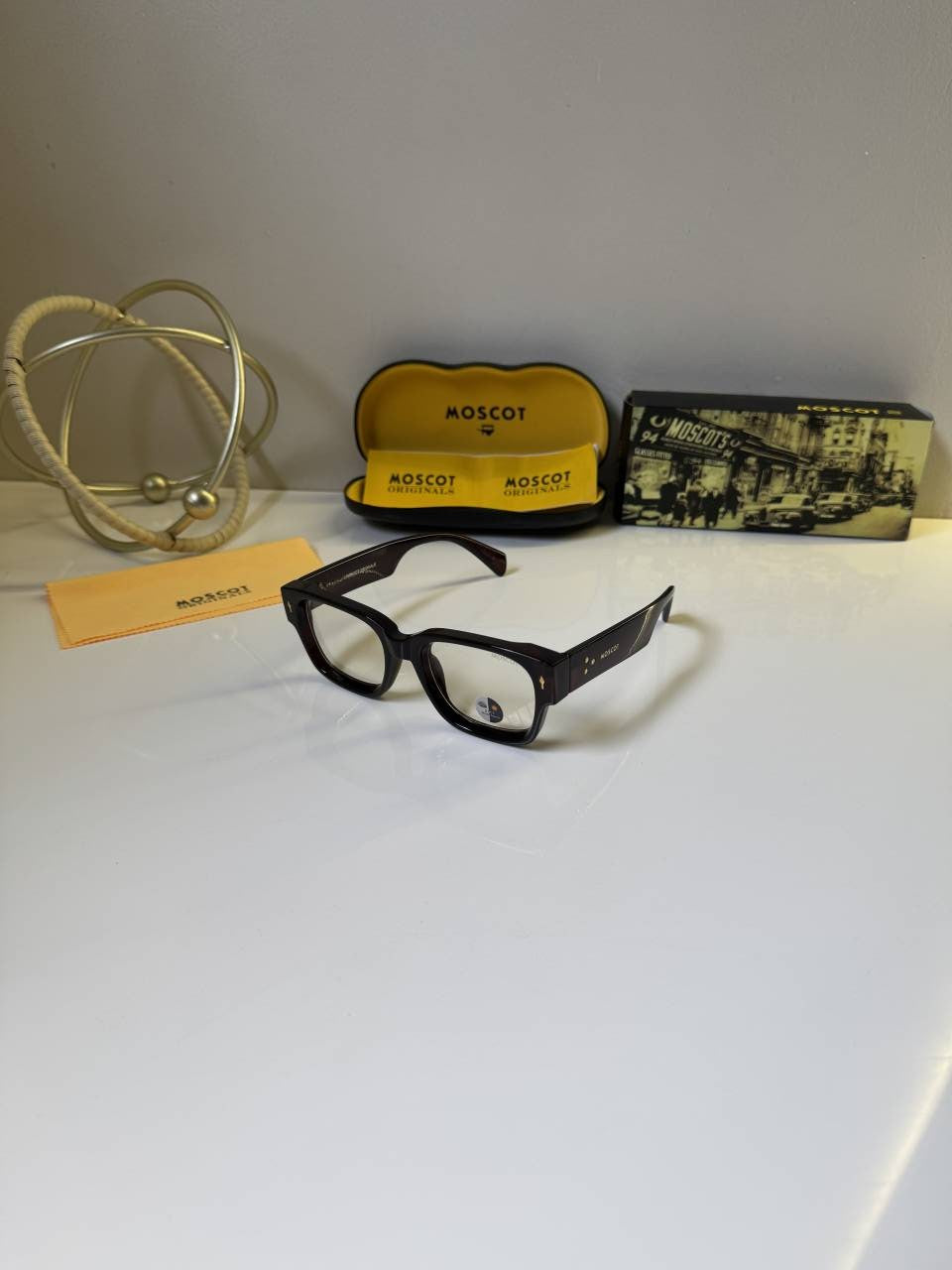 Moscot_ 390_Brown