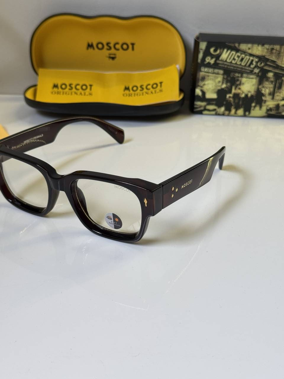Moscot_ 390_Brown