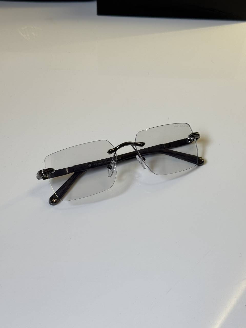 Maybach_76_Gun_Black_Frame