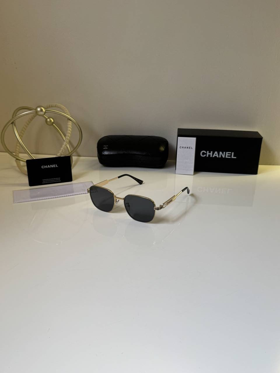 Chanel_8068_Gold_Black