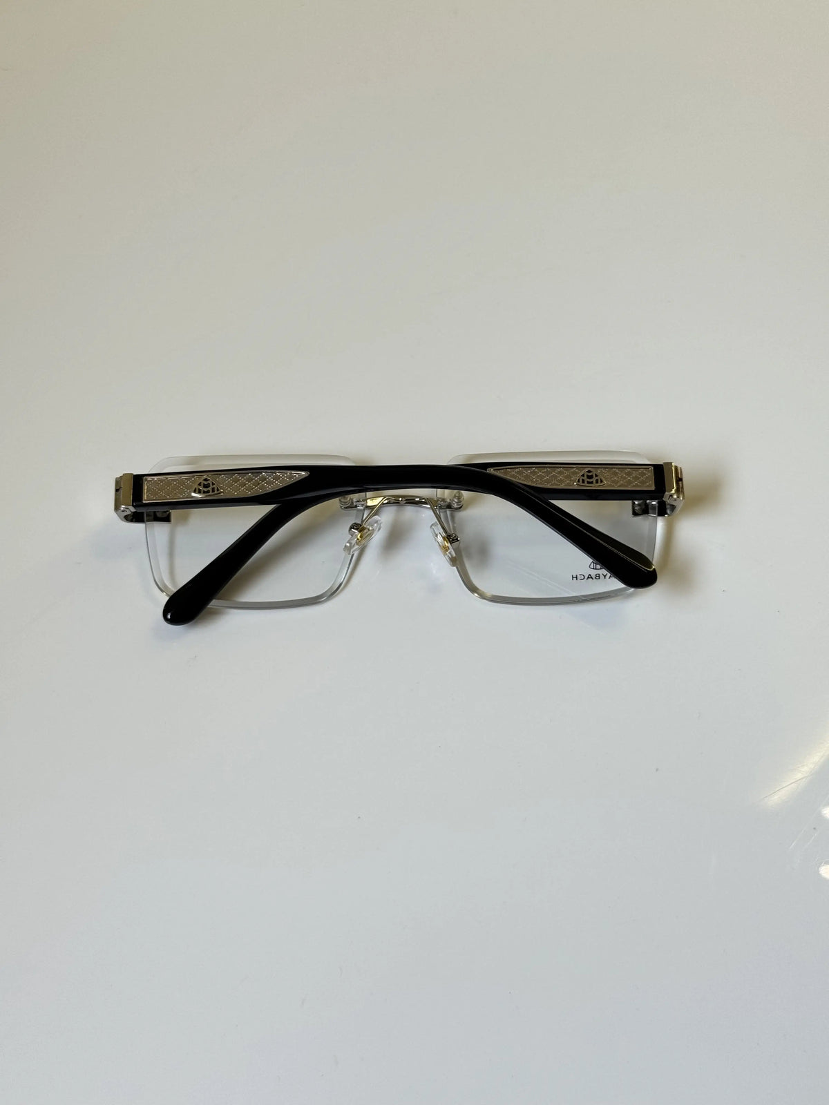 Maybach_Z60_Silver_Black_Frame