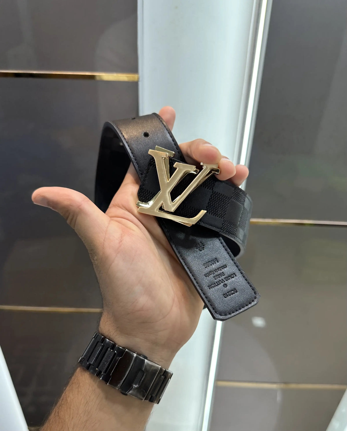 Louis Vuitto n Gold Checks Premium Belt