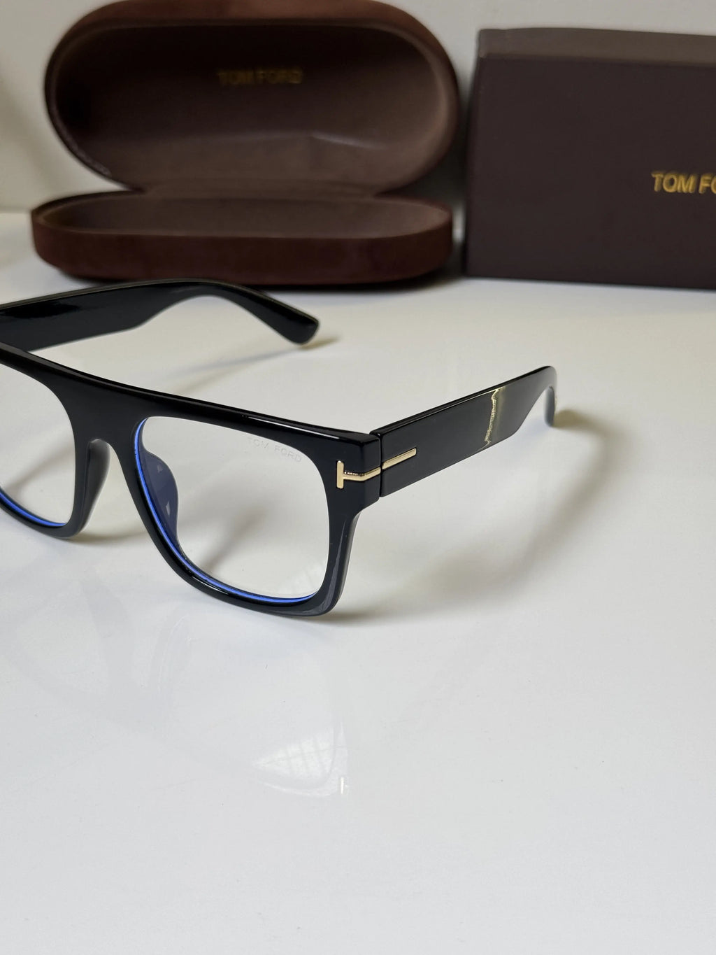 Tomford_21010_Black_Frame