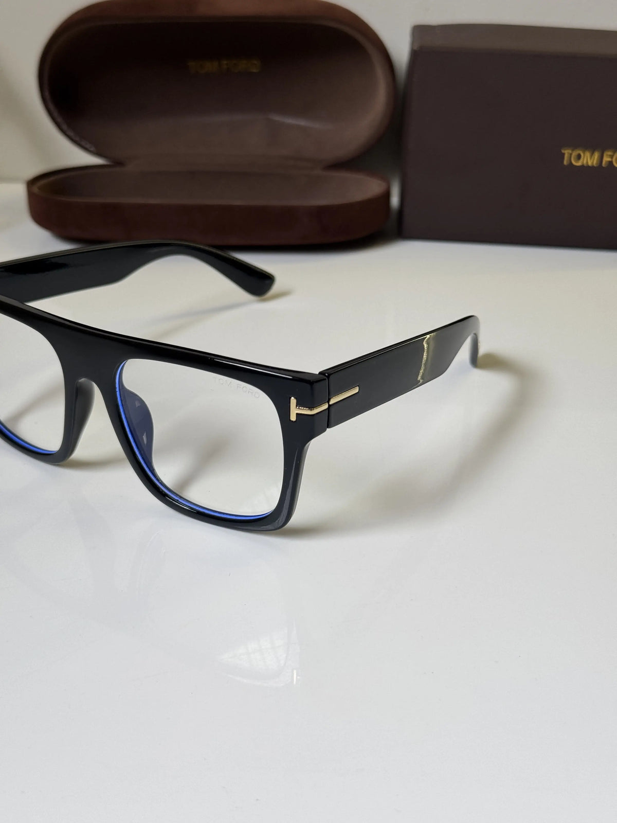 Tomford_21010_Black_Frame