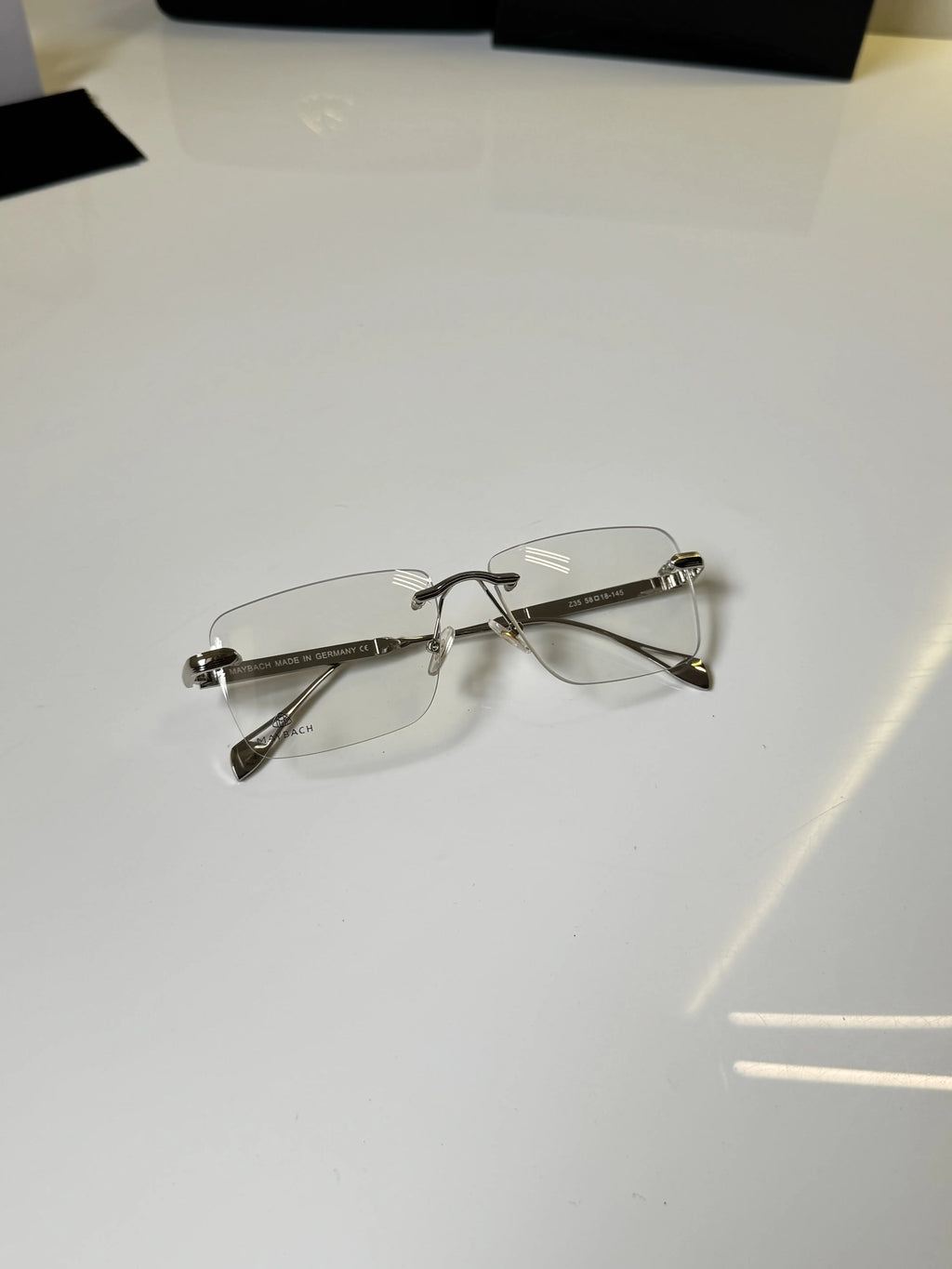 Maybach_Z35_Silver_Frame