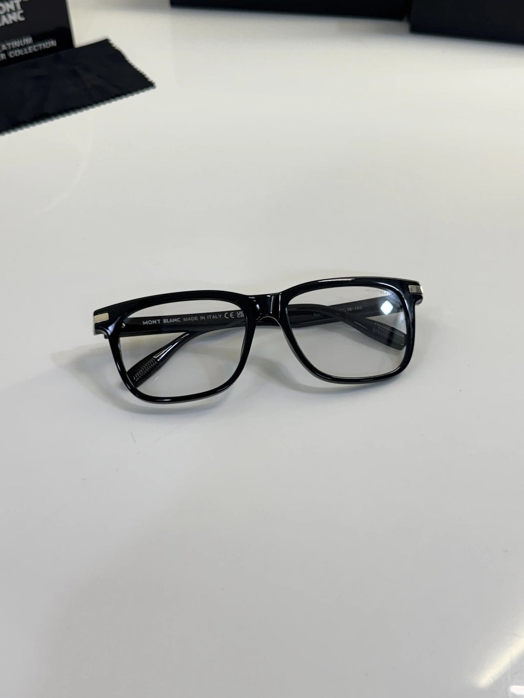 Mont_Blanc_0163_Black_Frame