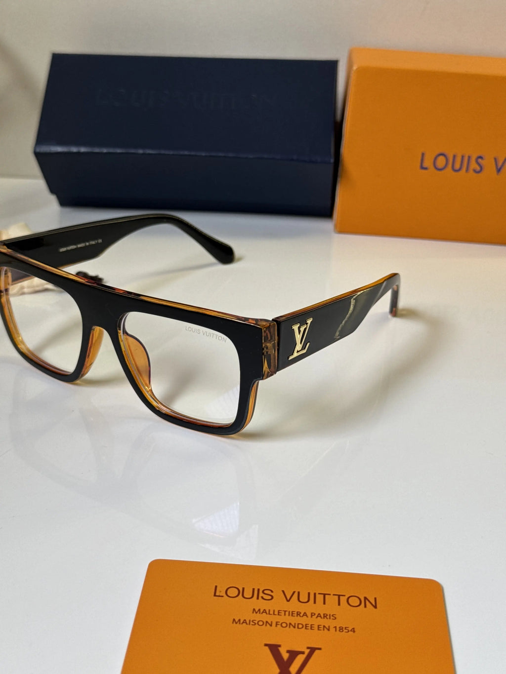 Louis_Vuitton_6026_Black_Dual_Tone_Frame