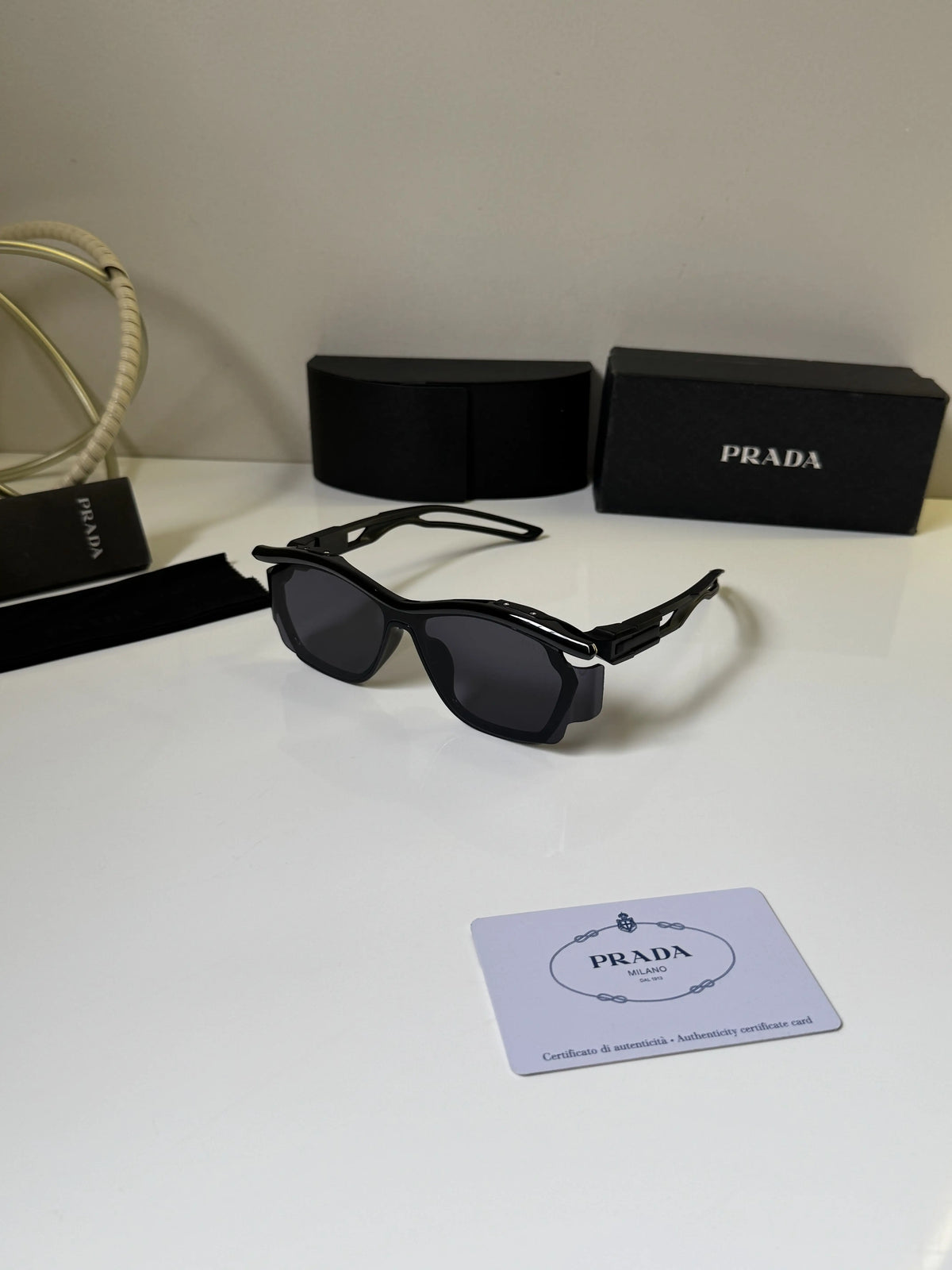 Prada_8899_Black