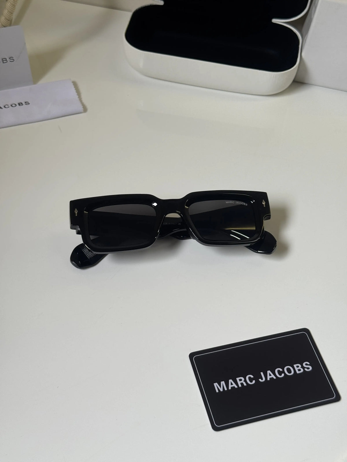 Marc_Jacobs_3709_Black