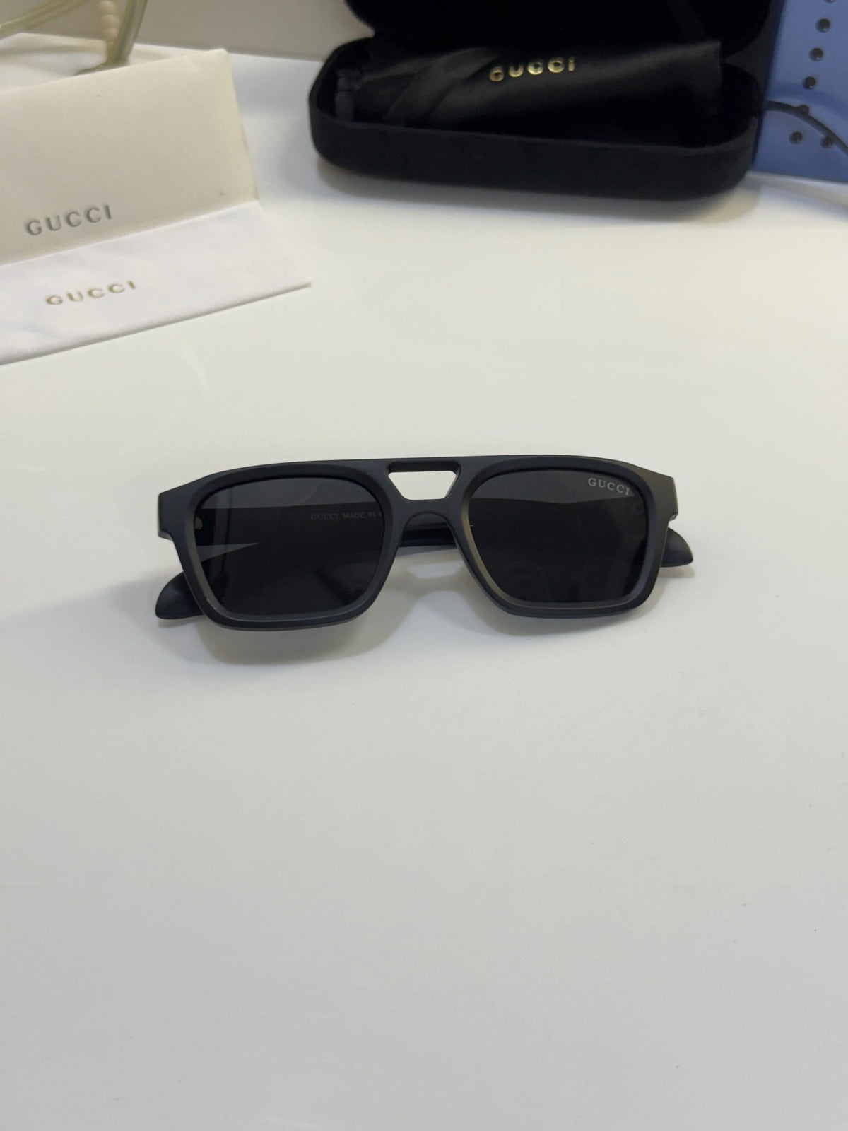 Gucci_4951_White_Black