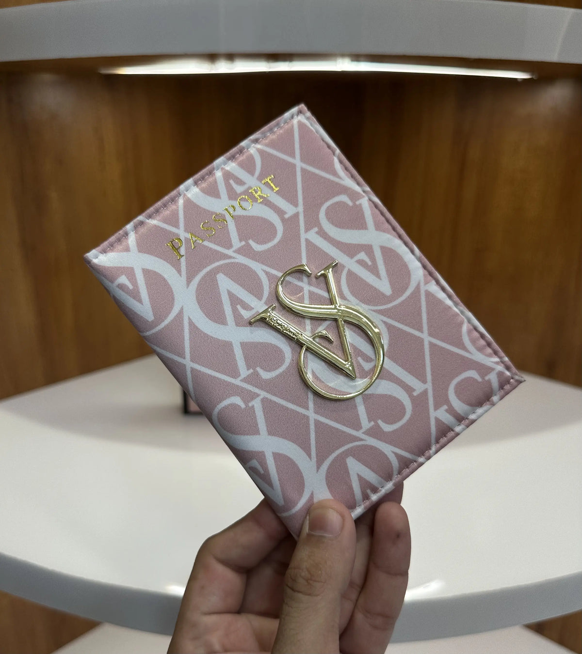 Victoria s Secret Women Passport Cover vs720