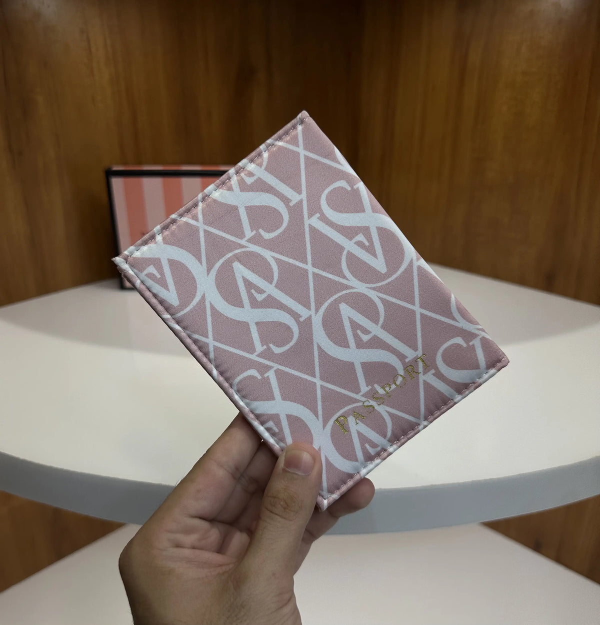 Victoria s Secret Women Passport Cover vs720