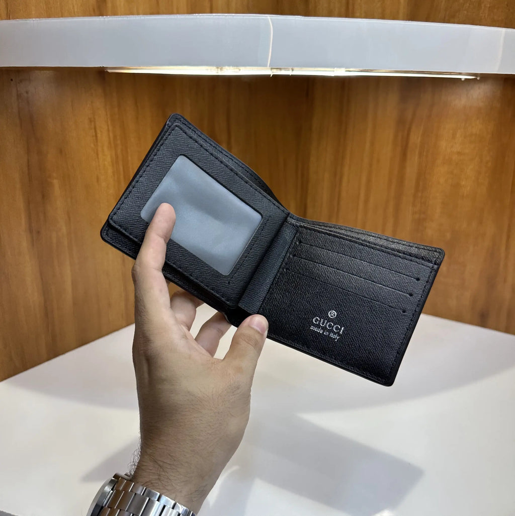 Gucci Premium Monogram Wallet g190