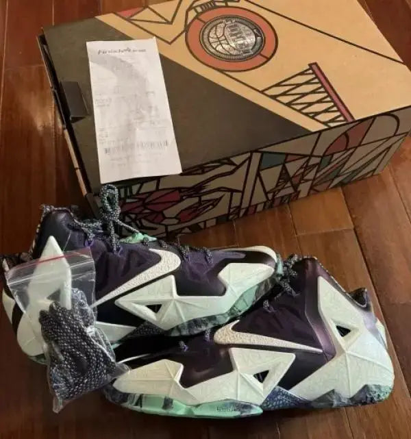 Nik e Lebron 11 Gator king Glow in Dark