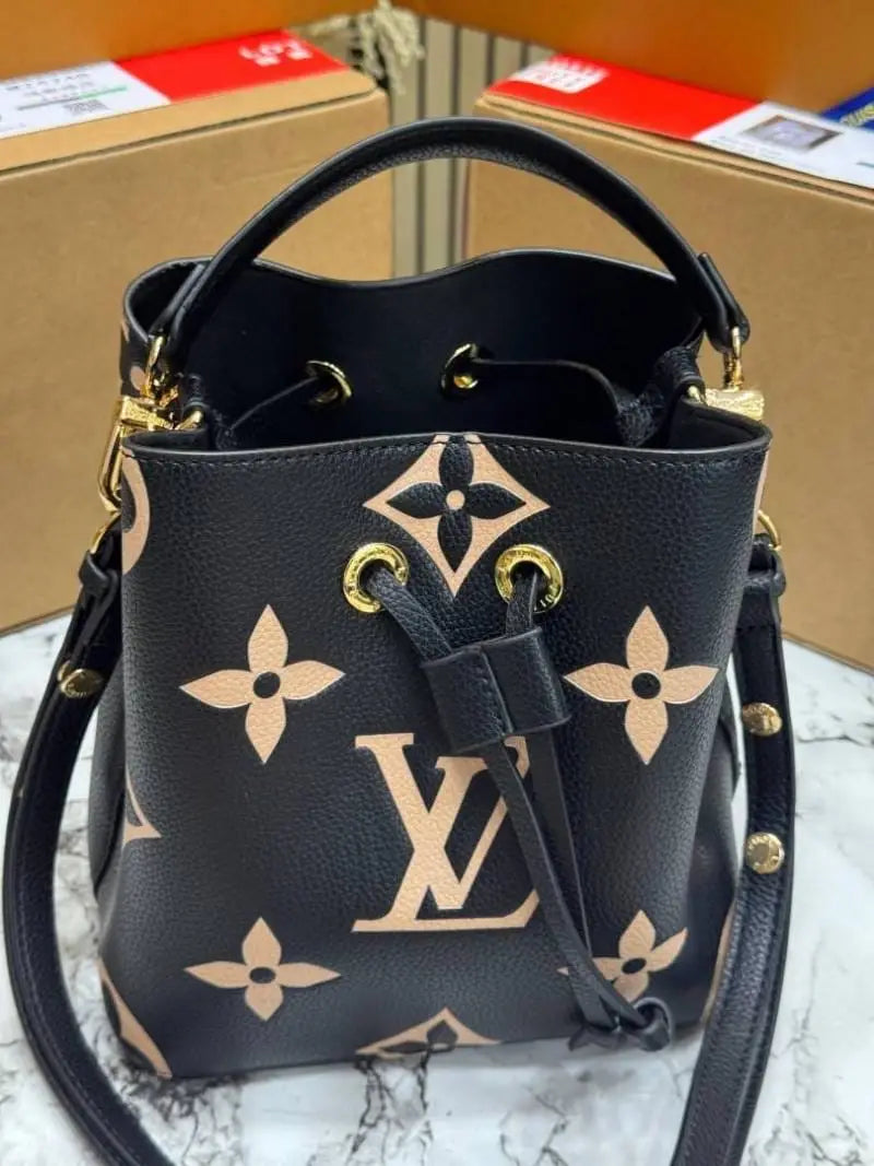 Louis Vuitton NeoNoe BB Giant Monogram Leather Bucket Bag White-Black M24248