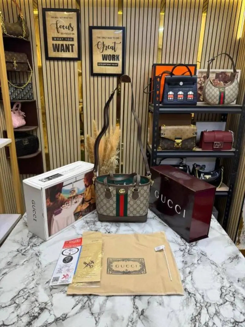 Gucci GG Supreme Tote Bag With Double Og Box And Dust Bag 836848
