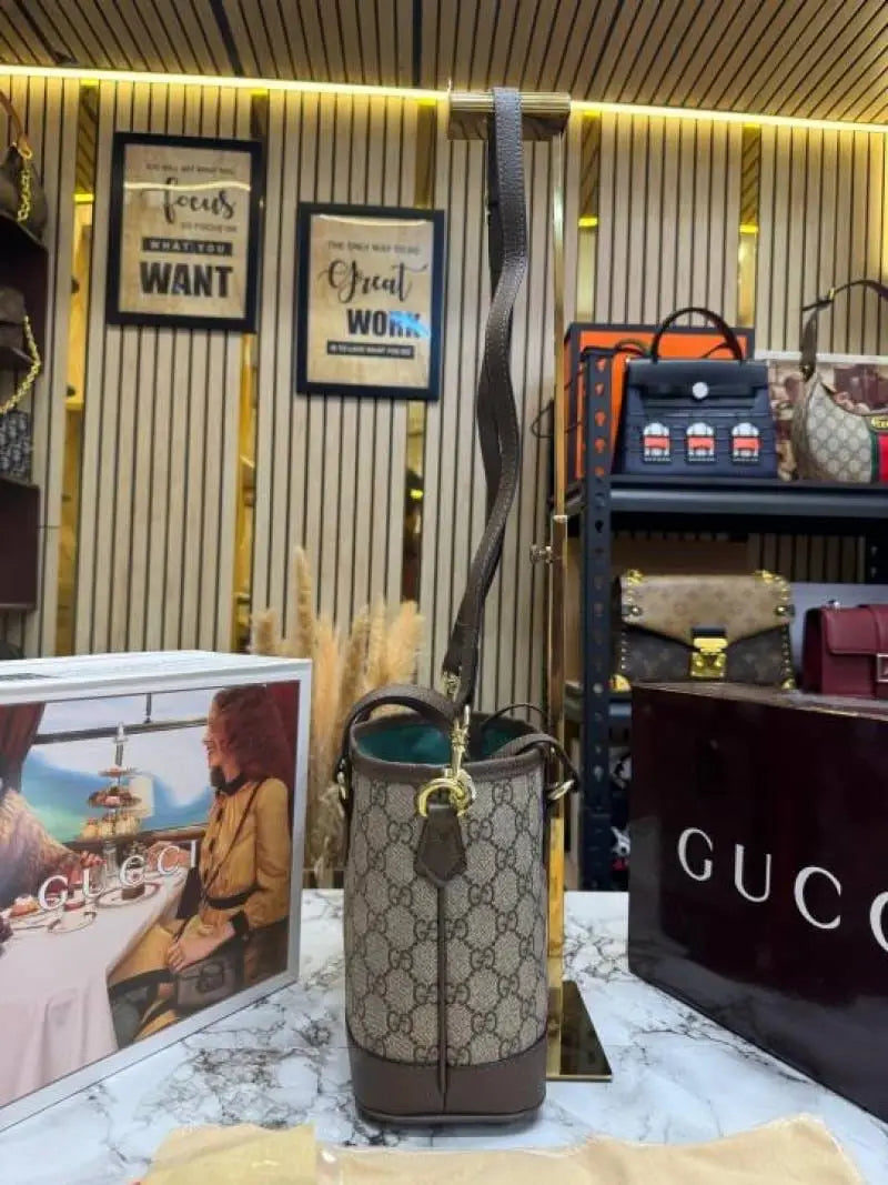 Gucci GG Supreme Tote Bag With Double Og Box And Dust Bag 836848