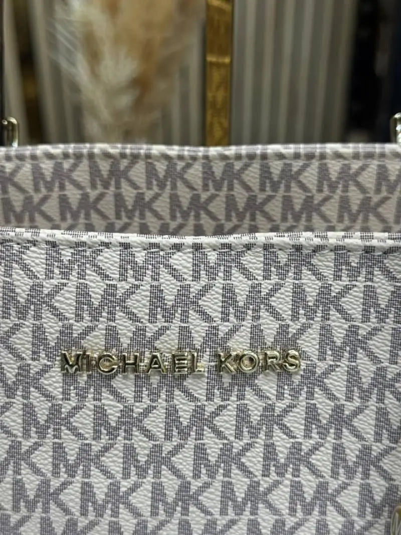 Michael Kors Voyager Tote Bag With Dust Bag Beige
