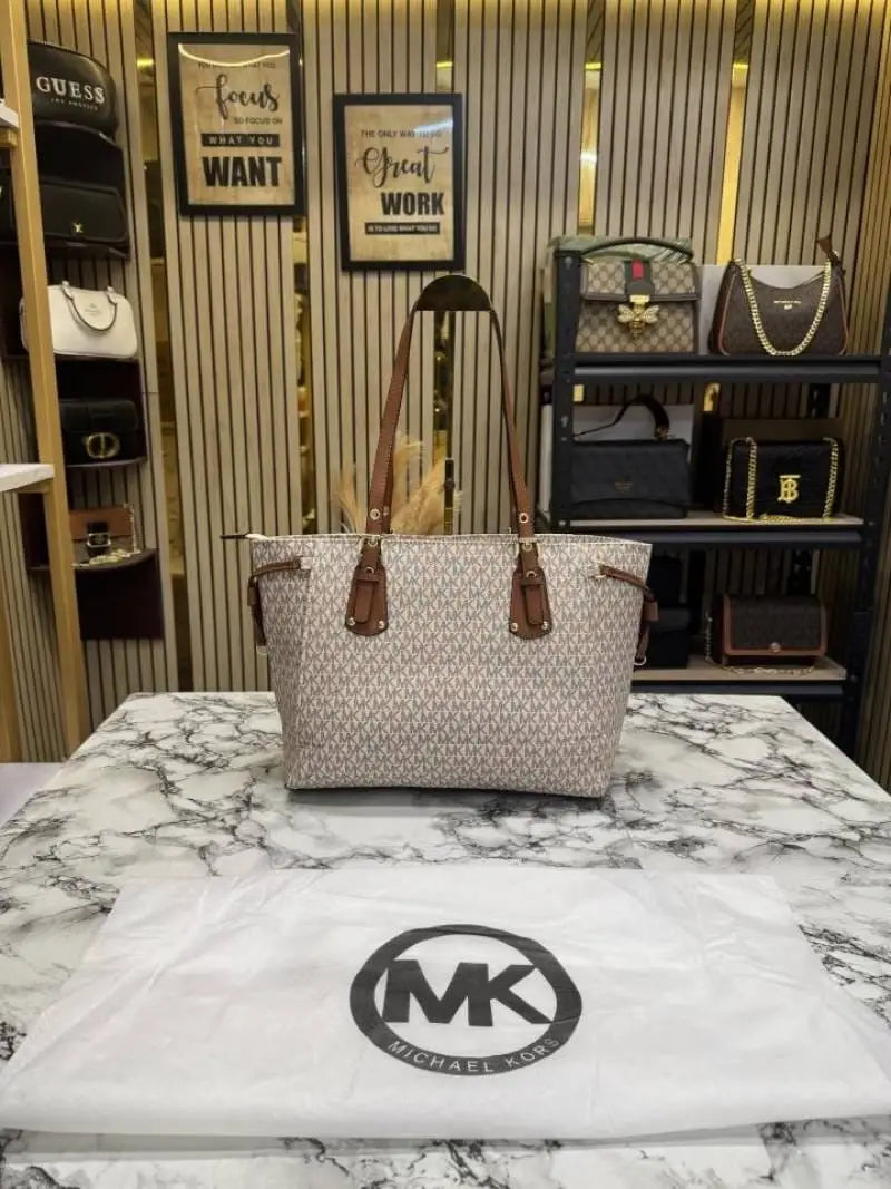 Michael Kors Voyager Tote Bag With Dust Bag Beige