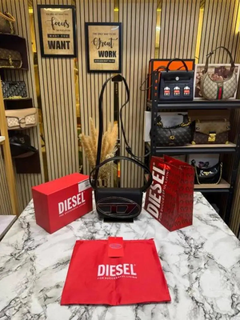 Diesel 1dr Shoulder Bag Premium Quality With Box And Dust Bag Including Carry Bag Black