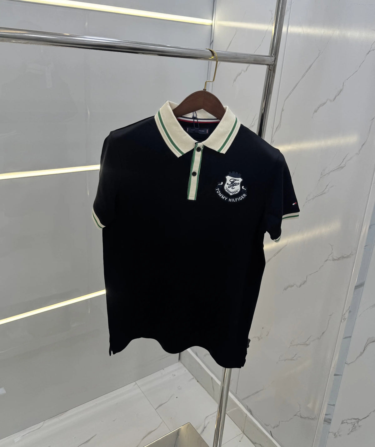 Tomm y Hilfiger Black  Premium Polo T-shirt