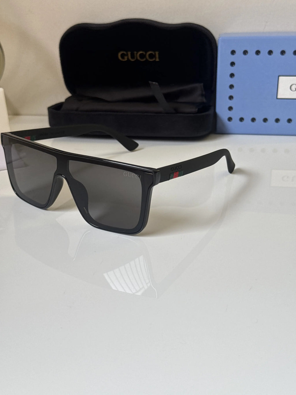 Gucci_21016_Black