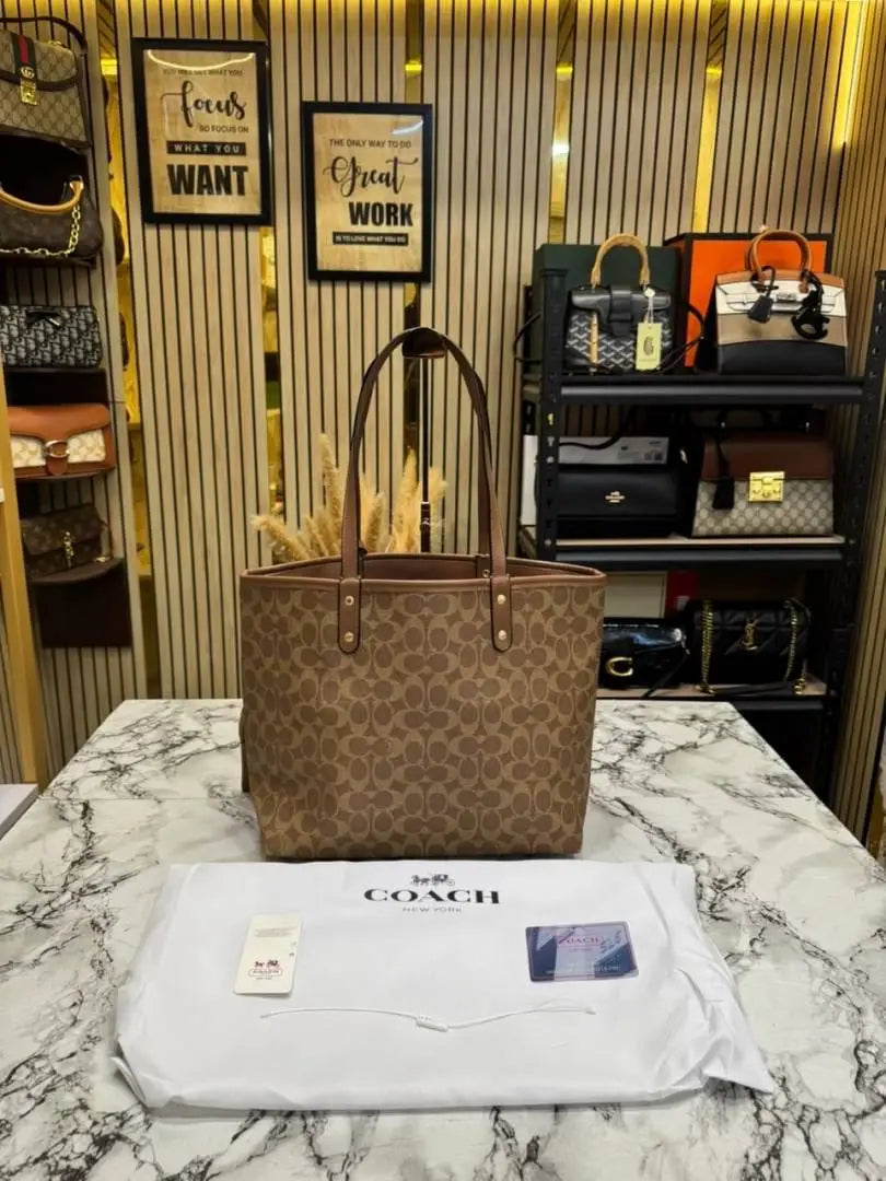 Coatch City Tote Signature Canvas Tote Bag Including Pouch And Dust bag apricot 8020