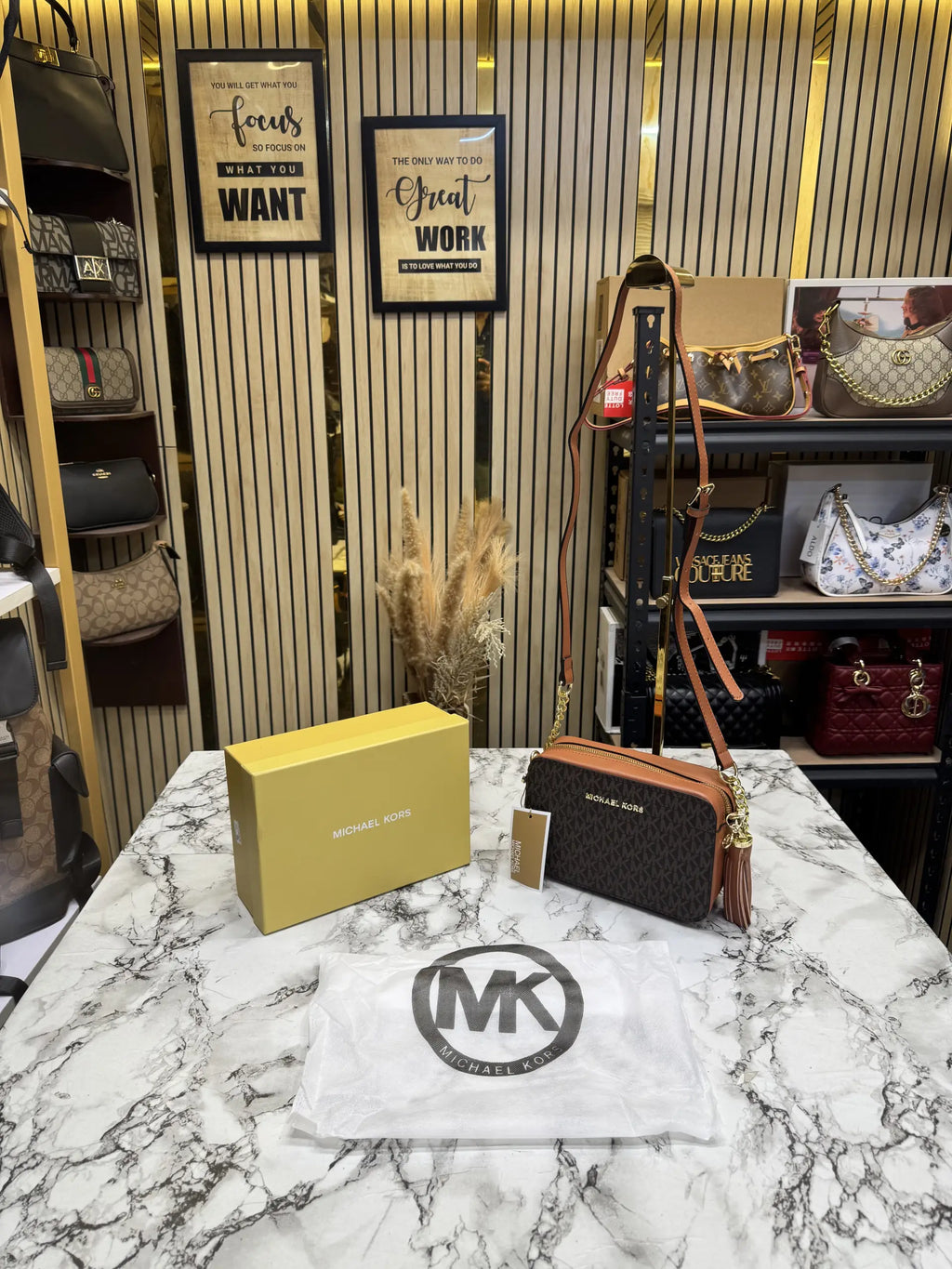 Michael Kors Jet Set Medium Logo Camera Bag Coffee Brown With Box  Dust Bag 60688
