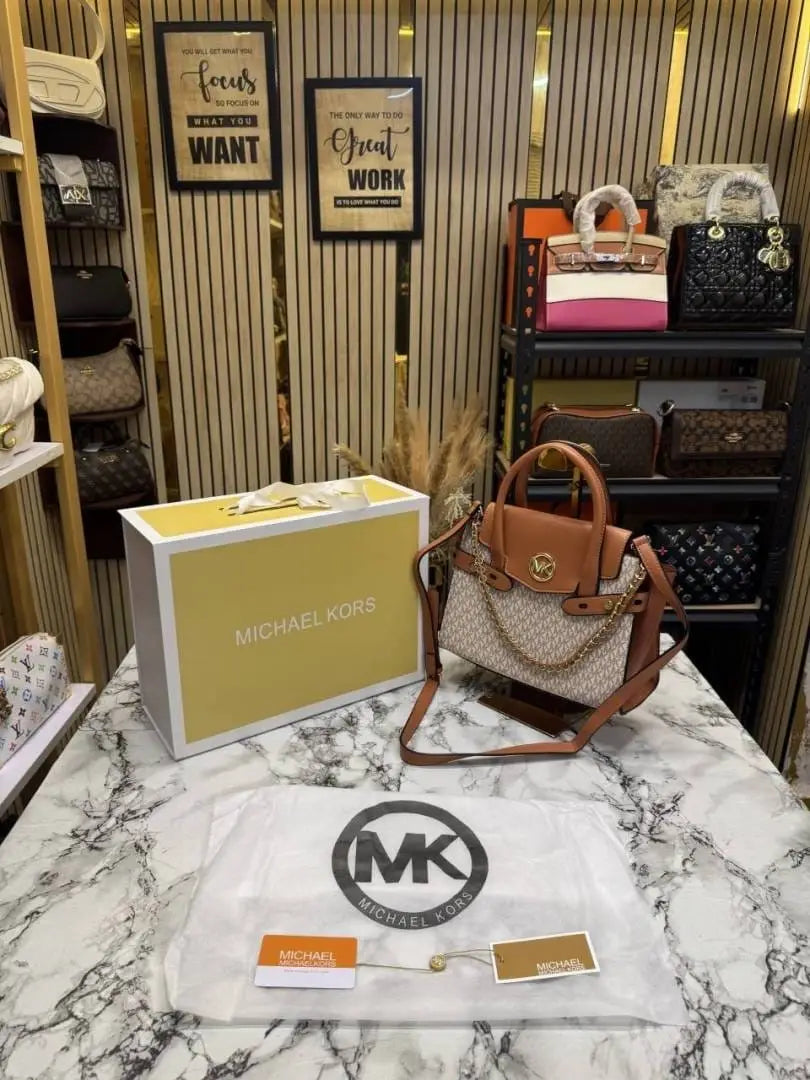 Michael kors signature Carmen Flap Leather Satchel Handbag Beige 20024